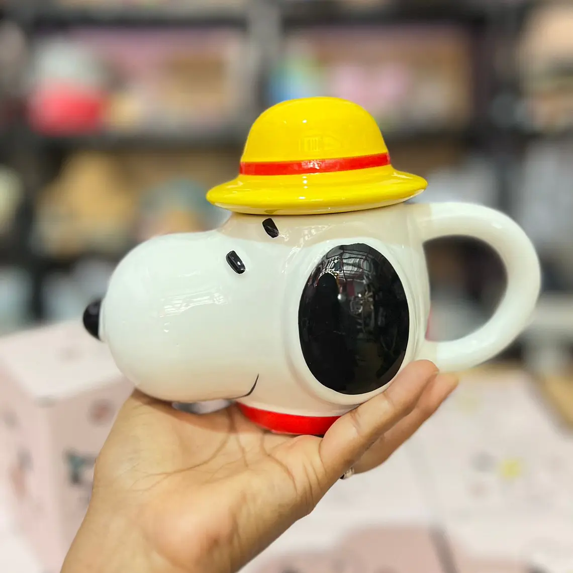 TAZA DE CERÁMICA DISEÑO SNOOPY DE 550ML 2