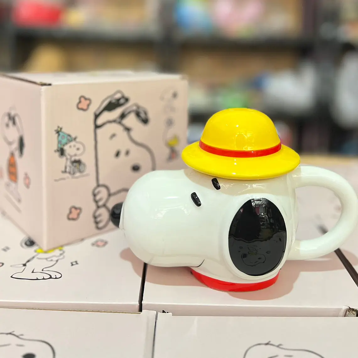 TAZA DE CERÁMICA DISEÑO SNOOPY DE 550ML 3