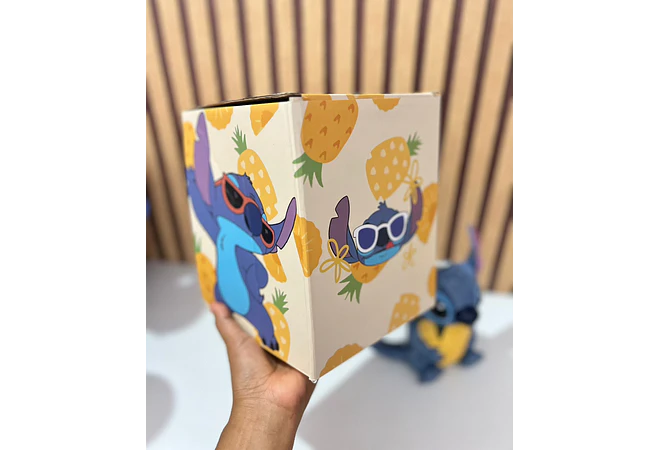 TAZA DISEÑO STITCH CON UNA PIÑA DE 500ML MOD# 25-tcb-130 🍍