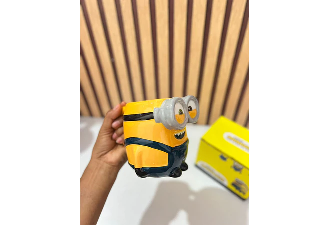 TAZA DISEÑO MINIONS DE 400ML