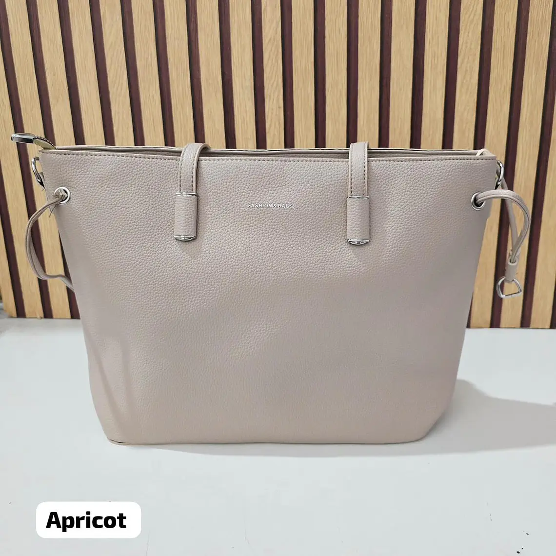 BOLSO GRANDE CON COLGANTE DE HOJA  MOD# XL-524 4