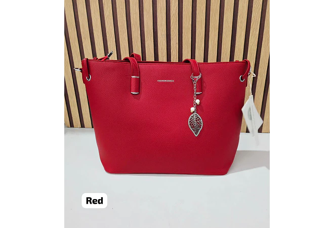 BOLSO GRANDE CON COLGANTE DE HOJA  MOD# XL-524