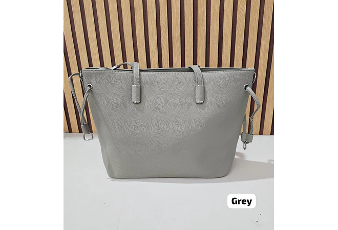 BOLSO GRANDE CON COLGANTE DE HOJA  MOD# XL-524