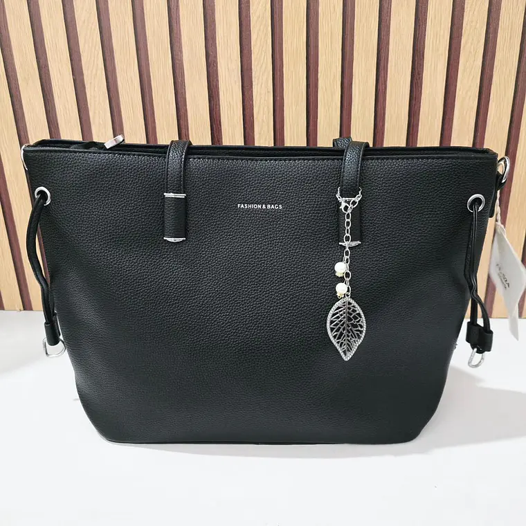 BOLSO GRANDE CON COLGANTE DE HOJA  MOD# XL-524 10