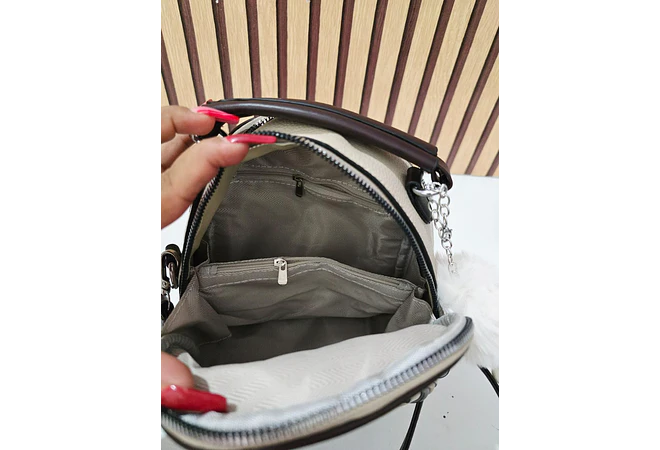 MINI MOCHILITA CON POMPON MOD# 067-149  🎒