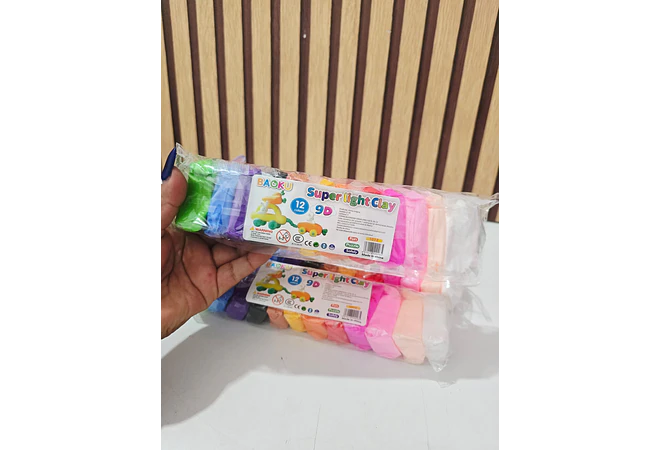 BOLSITA COM 12 FOAMI MOLDEABLES (CONEJITO O LEÓN 🦁 🐇)MOD# Z-39