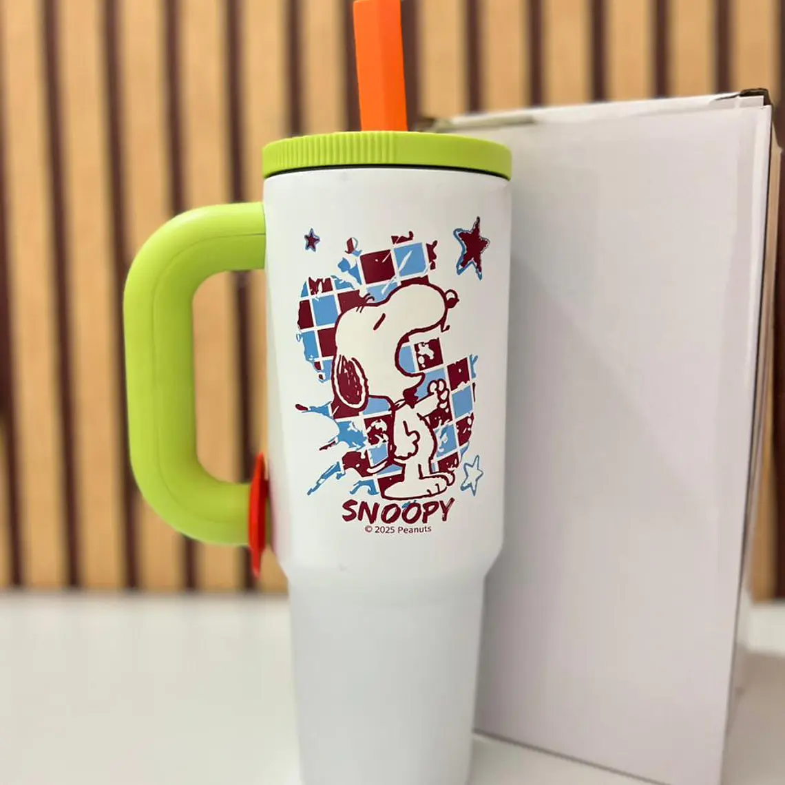 VASO TÉRMICO SNOOPY DE 1500ML MOD# E2516 6