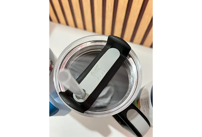 VASO TÉRMICO DE 1.18L DISEÑO SNOOPY MOD# S-49SNB  🥤🍋‍🟩