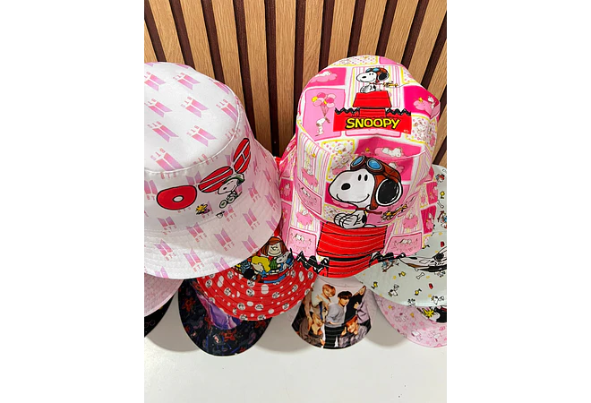 SOMBRERO PARA ADULTO VARIOS PERSONAJES