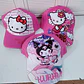 1 GORRA INFANTIL PARA NIÑAS DISEÑO HELLO KITTY O KUROMI MOD# SRIO - Miniatura 2