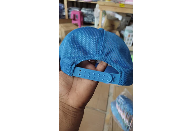 1 GORRA INFANTIL DISEÑO MARIO BROSS