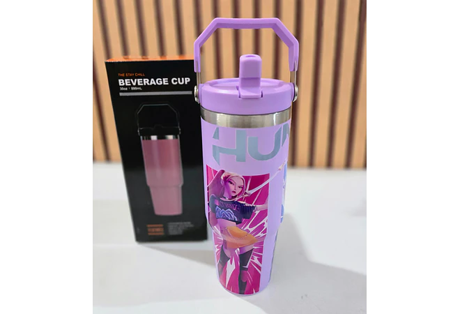 VASO TÉRMICO CON ASA  DISEÑO GUERRERAS KPOP DE 800ML MOD# VFT30
