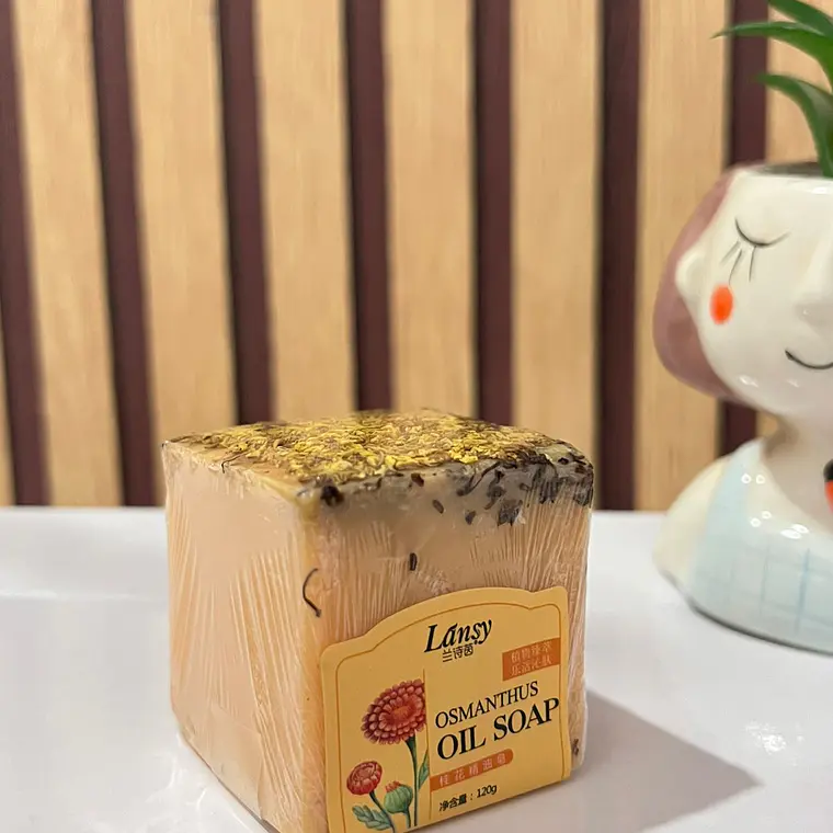 JABÓN ARTESANAL DE ACEITES ESCENCIALES  🧼 6