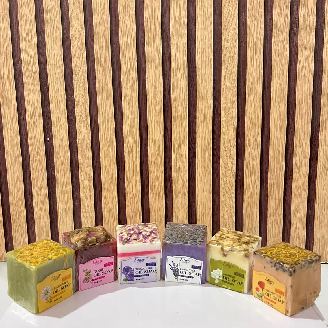 JABÓN ARTESANAL DE ACEITES ESCENCIALES  🧼 8