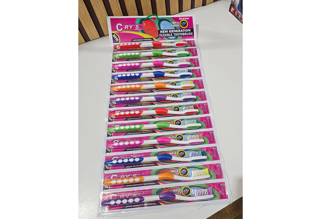 DOCENA DE CEPILLOS DENTAL AL AZAR 🦷🪥