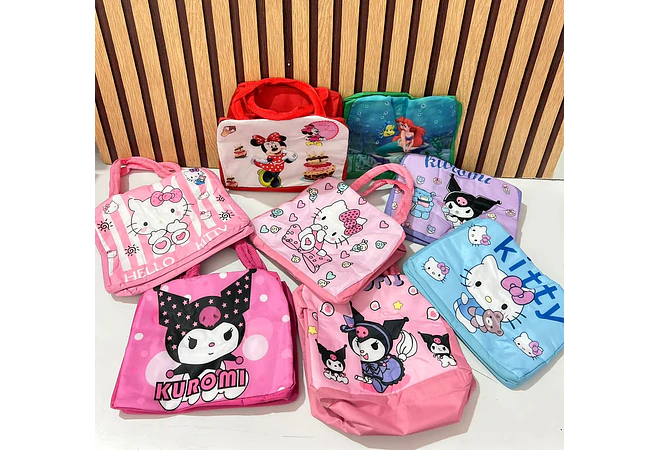 LONCHERITAS TÉRMICAS VARIOS PERSONAJES NIÑO O NIÑA AL AZAR🥪🍬