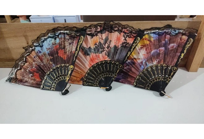 🪻DOCENA DE ABANICOS NEGRO DISEÑO FLORAL MOD #A8🌺