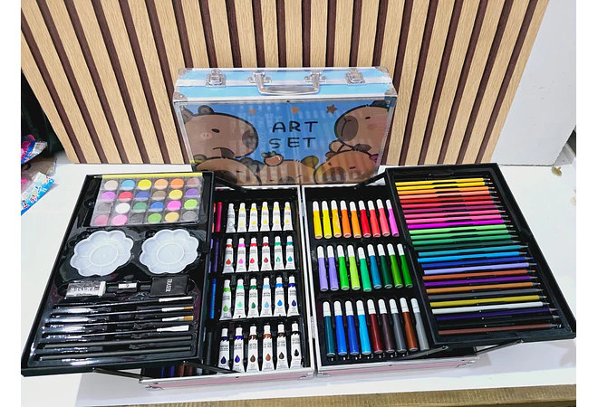 🫟🎨ESTUCHE CON KIT DE DIBUJO PROFESIONAL DE PINTURAS(CAPIBARA O STITCH) MOD# PL145🧩