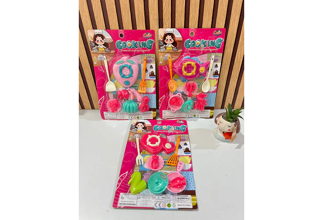 SET DE COCINITA PARA NIÑAS MOD# HP1210604