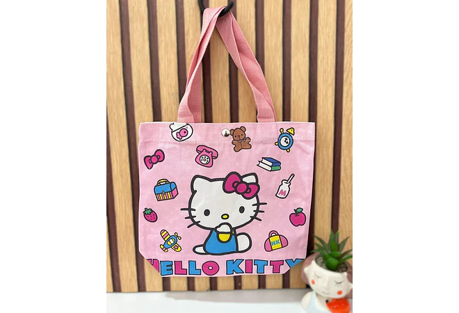 BOLSITA DE MANTA CON BROCHE HELLO KITTY