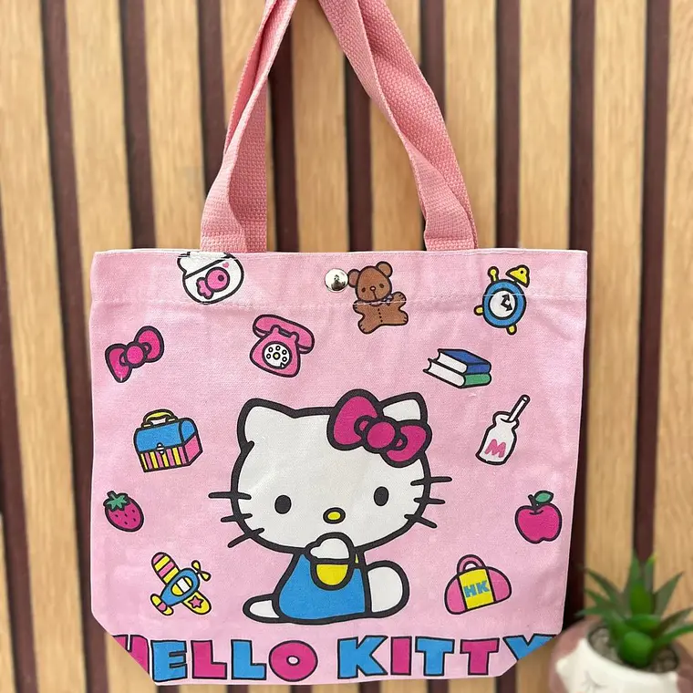 BOLSITA DE MANTA CON BROCHE HELLO KITTY 4