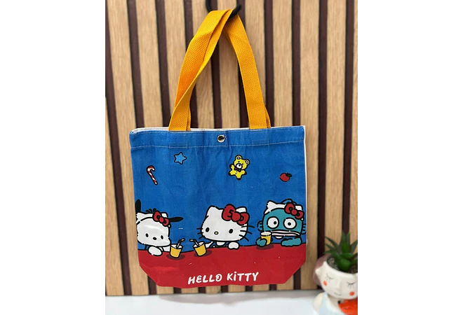 BOLSITA DE MANTA CON BROCHE HELLO KITTY