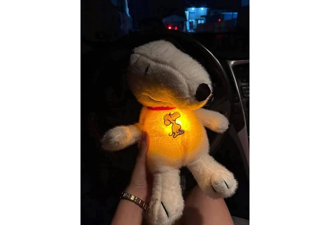 SNOPPY QUE RESPIRA CON LUZ Y SONIDO