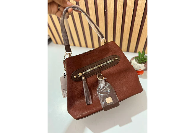 BOLSO DE MANO CON CARTERA MOD# B568Y