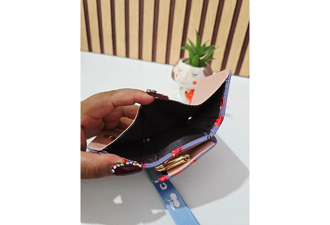 MONEDERO ESTAMPADO CEREZAS MOD# WLW5-86 🍒 👛