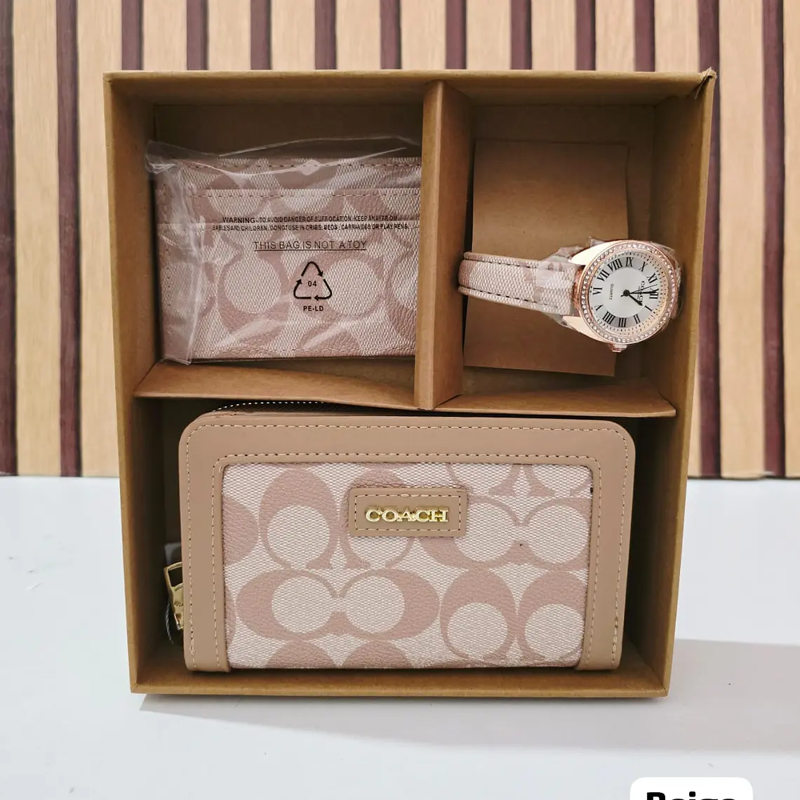 SET DE CARTERA + TARJETERO + RELOJ PARA DAMA IMITACIÓN COACH MOD# COS-1513  🌻🌷 2