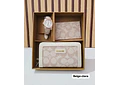 SET DE CARTERA + TARJETERO + RELOJ PARA DAMA IMITACIÓN COACH MOD# COS-1513  🌻🌷