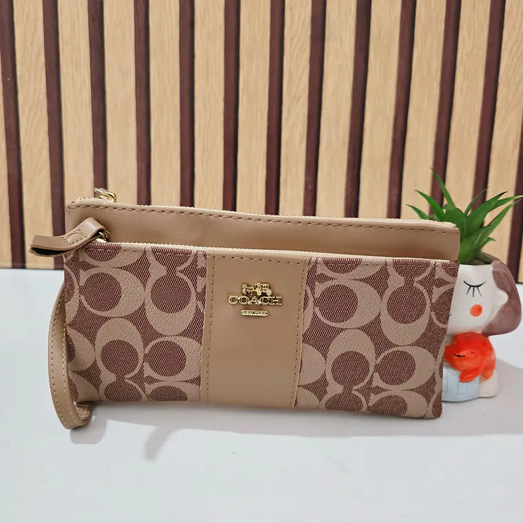 SET DE MONEDERO + TARJETERO + CARTERITA IMITACIÓN COACH MOD# COS-1508 15