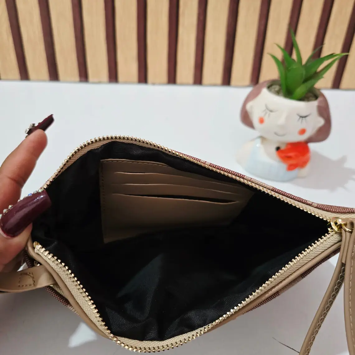 SET DE MONEDERO + TARJETERO + CARTERITA IMITACIÓN COACH MOD# COS-1508 16