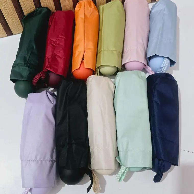 SO﻿MBRILLA DE BOLSILLO OVALADITA MOD# 209  ☂️ 18