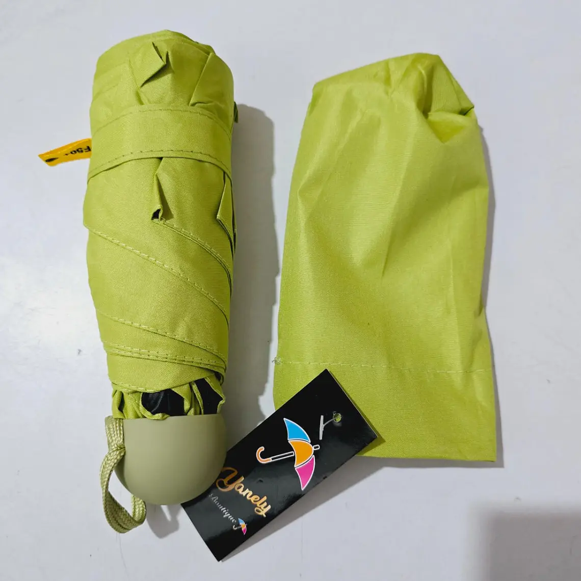 SOMBRILLA DE BOLSILLO NAYELI MOD# HS-8042 (ETIQUETA NEGRA) 12