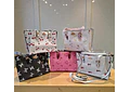 🍓🍒🌸 BOLSA DE MANO COACH TEMÁTICA FLORES / FRUTAS (INCLUYE COLGANTE) MOD #C666  🌸🍒🍓- COPIAR