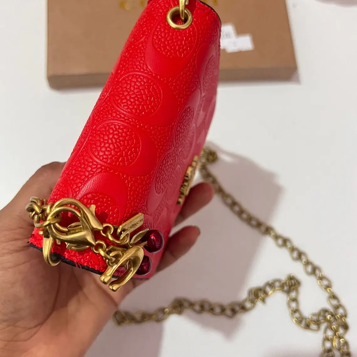 CARTERA PARA DAMA CON CADENITA (COACH) MOD# CAMO5  🍒 22