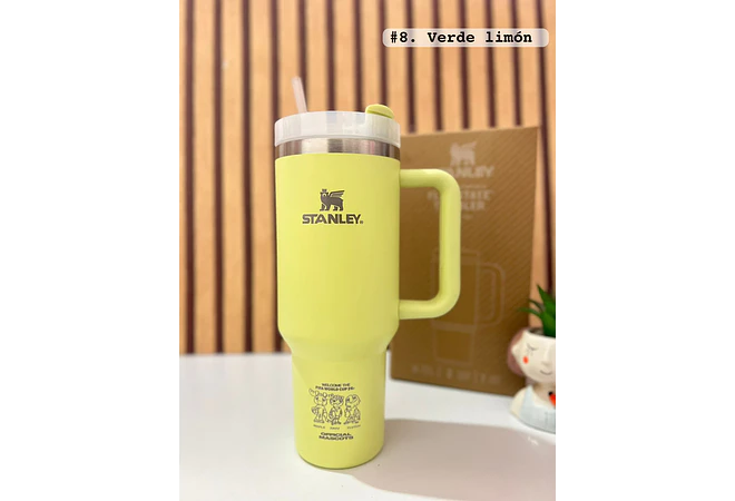 TERMO STANLEY CON AGARRADERA DE 1.18L (MASCOTAS DEL MUNDIAL)  🦅🥤