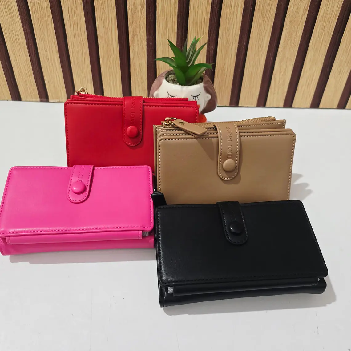 CARTERA/MONEDERO CON BROCHE  MOD# TD-420🌷👝 1
