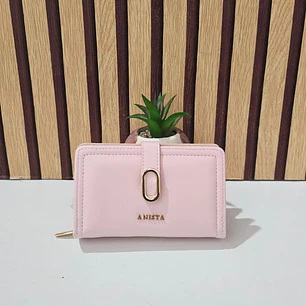 CARTERA/MONEDERO ANISTA CON BROCHE MOD# USA-37-SC-FA🥰