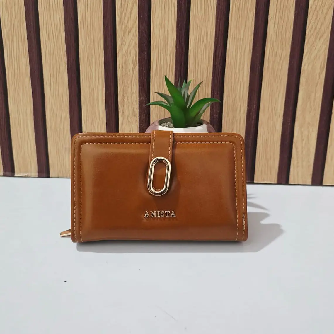 CARTERA/MONEDERO ANISTA CON BROCHE MOD# USA-37-SC-FA🥰 6