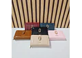 CARTERA/MONEDERO ANISTA CON BROCHE MOD# USA-37-SC-FA🥰