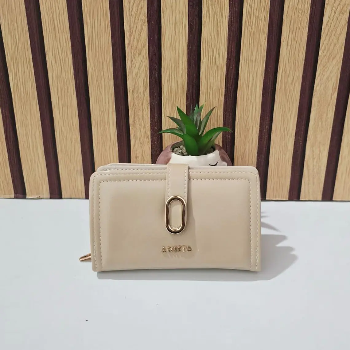 CARTERA/MONEDERO ANISTA CON BROCHE MOD# USA-37-SC-FA🥰 7