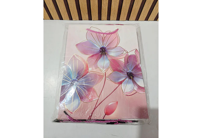 BOLSA MEDIANA PARA REGALO VARIOS DISEÑOS #4B, 0B, 9B 🦋🎁