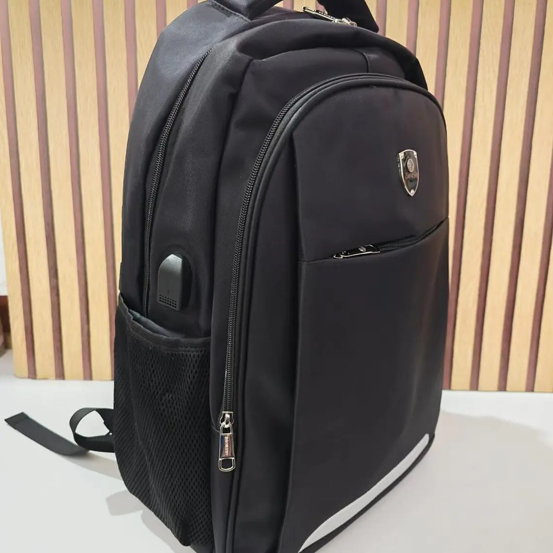 MOCHILA ANTIRROBO GRENOBIL PARA CABALLERO MOD# 1911496 3
