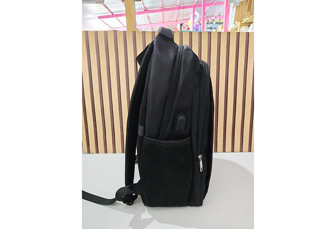 MOCHILA ANTIRROBO GRENOBIL PARA CABALLERO MOD# 1911496