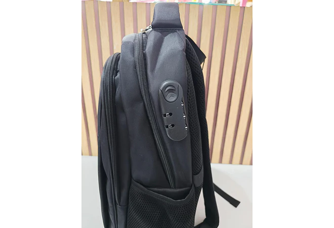 MOCHILA ANTIRROBO GRENOBIL PARA CABALLERO MOD# 1911496