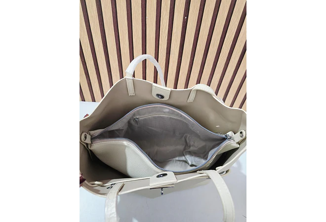 BOLSO CON COSMETIQUERA INCLUIDA LAVEYA MOD# B60097