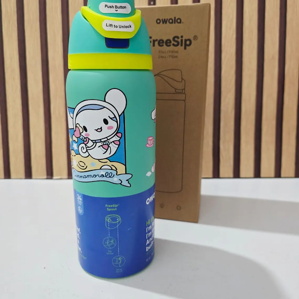 TERMO OWALA DE 950ML/ PEROSNAJES MOD# 2601🥤🍋‍🟩 18