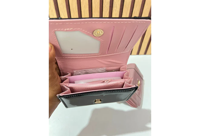 CARTERA CHAROL MOÑO MOD: WGT5-69  🎀